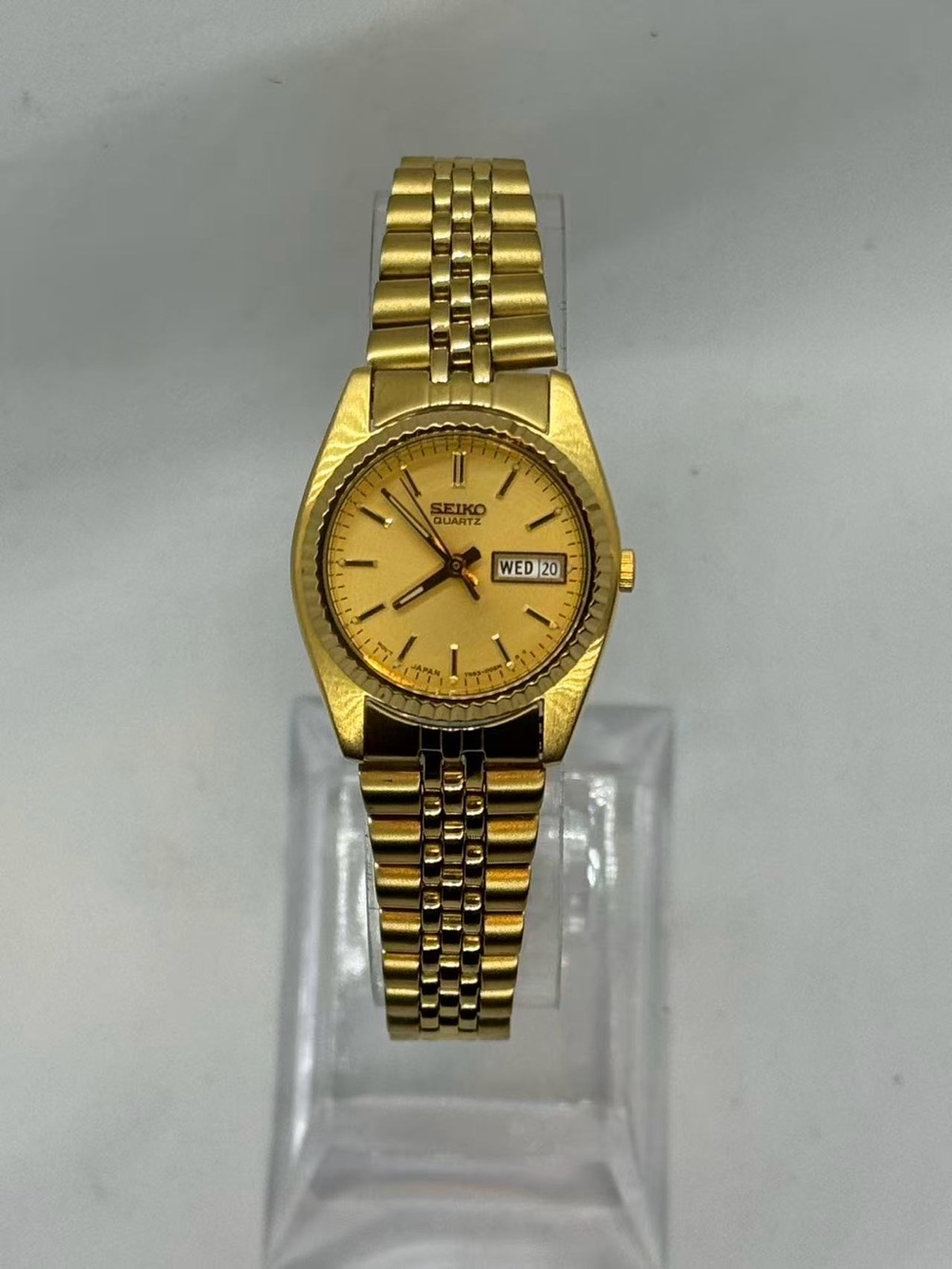 Vintage Seiko Women Quartz Gold Tone Day Date Watch 22mm Japan New Battery Runs